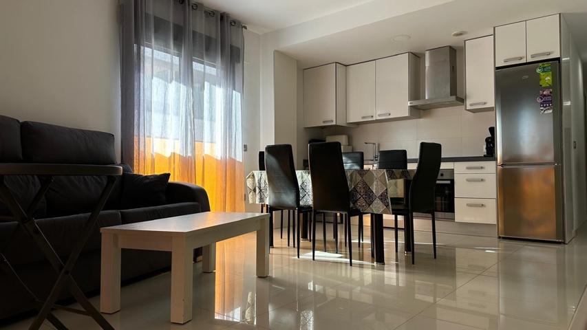 Apartamento a 700m de la playa Del Cura . El Apartamento tiene 2 dormitorios y 2 banos . photo 0