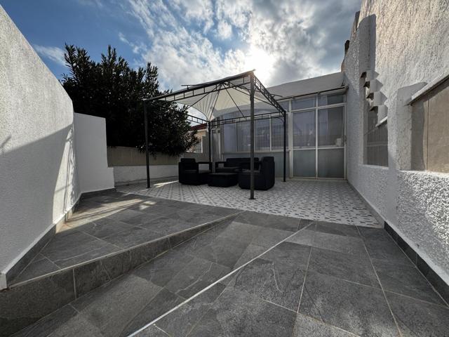 REFORMADO BUNGALOW CON PARCELA DE 40 M2 EN LIMONAR. 2 DORM. 1 BAÑO. SUPERFICIE 60 M2. photo 0