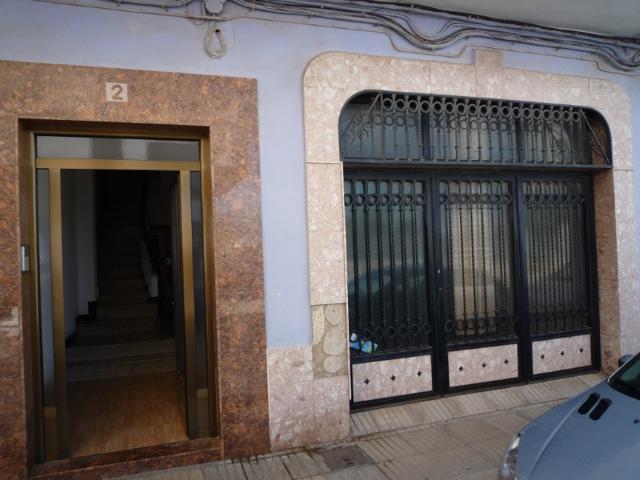 Local En venta en Tulell, Alzira photo 0