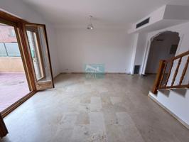 Adosado en venta en Pinseque de 220 m2 photo 0