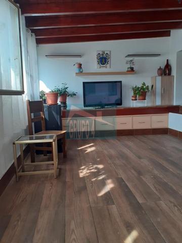 Casa - Chalet en venta en Escatrón de 61 m2 photo 0