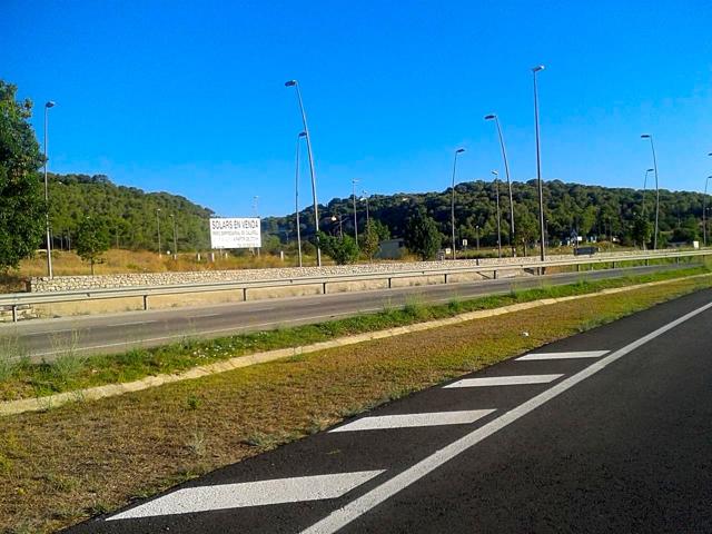 Terreno en venta en Calafell de 300 m2 photo 0