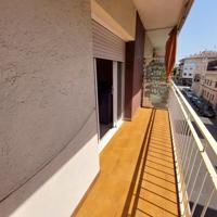 PISO EN POBLE NOU photo 0