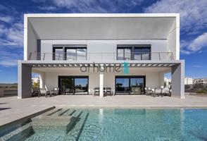 Almenara, la casa perfecta en primera línea de playa photo 0