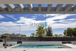 Almenara, la casa perfecta en primera línea de playa photo 0