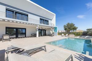 Almenara, la casa perfecta en primera línea de playa photo 0