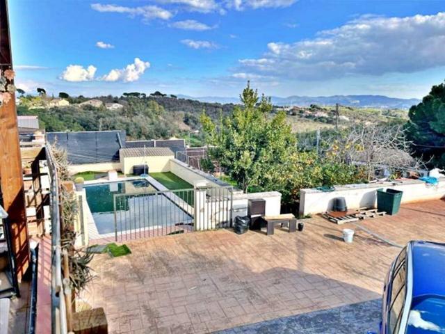 Casa en venta a 4 vientos con piscina en Sentmenat. Can Fargues photo 0