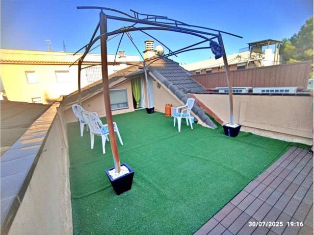 Venda d'Átic al costat de la platja de Cuinit photo 0