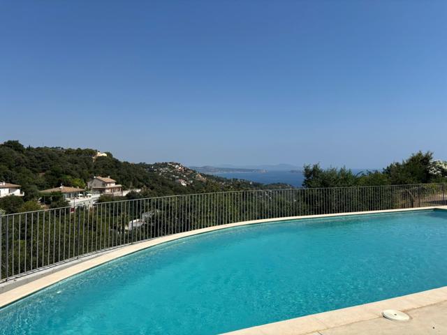 'Viviendas de Ensueño en Begur: 8 Casas Adosadas con Vistas y Piscina Comunitaria' photo 0