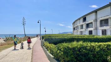 Apartamento en venta con impresionantes vistas al mar en l'Estartit, Costa Brava, Baix Empordà photo 0