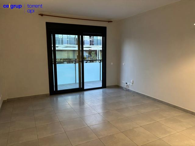 Apartamento de 2 Dormitorios y 2 Baños con Piscina Comunitaria en Torroella de Montgrí photo 0