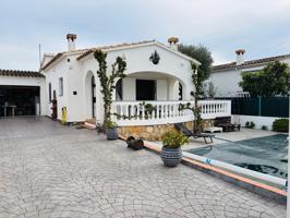 casa con piscina privada photo 0