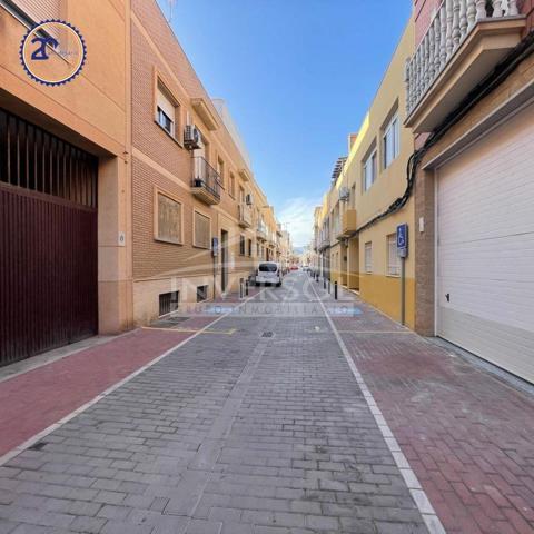 PLAZA DE PARKING EN BALERMA photo 0