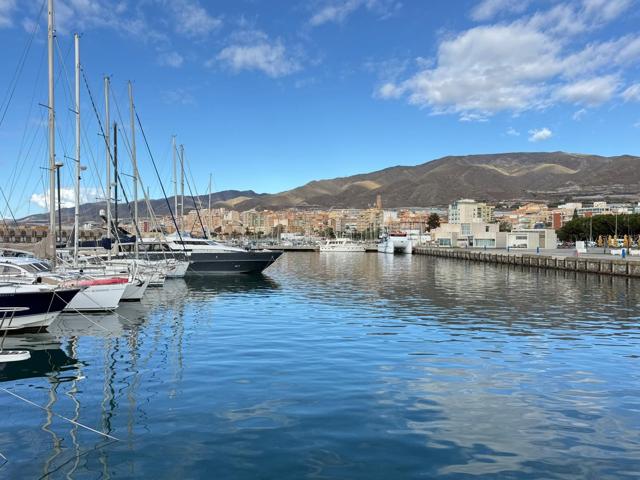 PISO EN EL CENTRO DE ADRA photo 0