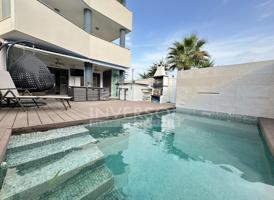 VIVIENDA CON PISCINA PRIVADA photo 0