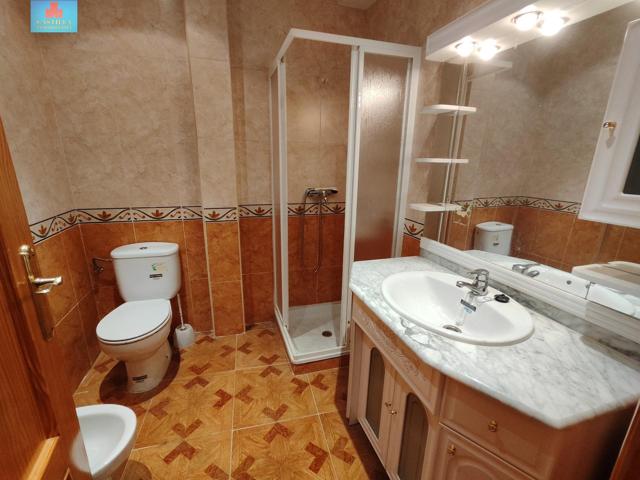 OPORTUNIDAD CHALET PAREADO BURGOHONDO 330m2, plantas independientes (INVERSIÓN) photo 0