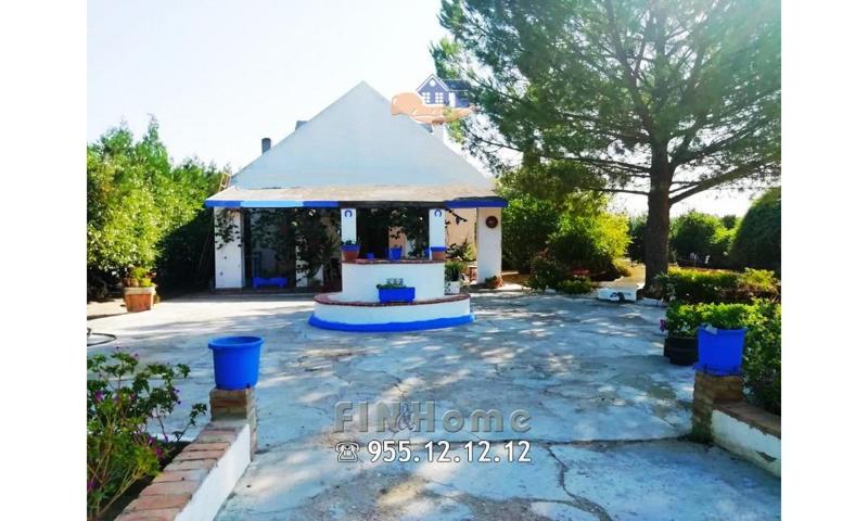 Exclusivo Chalet en Venta en Bormujos photo 0