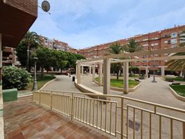 PISO EN ALQUILER DE LARGA TEMPORADA, EN ALMERIA CAPITAL, ZONA CARREFOUR , POLICIA NACIONAL Y LOCAL. DE 4 DORMITORIOS + 2 BAÑOS photo 0