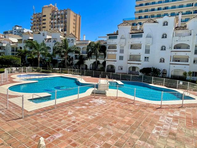 MAGNIFICO APARTAMENTO TOTALMENTE REFORMADO EN AV. LAS PALMERAS photo 0