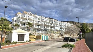 Apartamento moderno, concepto abierto, de lujo, con gran terraza y jardín privado, espectaculares vistas al mar photo 0