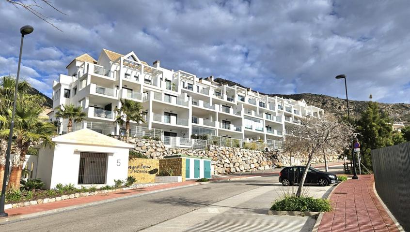 Apartamento moderno, concepto abierto, de lujo, con gran terraza y jardín privado, espectaculares vistas al mar photo 0