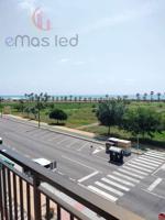 Alquiler piso de temporada (de junio a octubre), primera línea de playa. photo 0