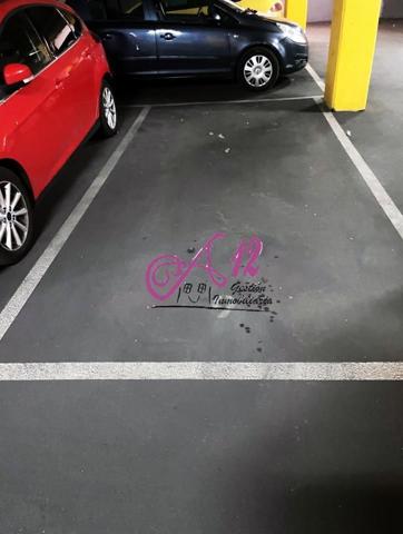 Plaza de garaje en alquiler en c- Játiva photo 0