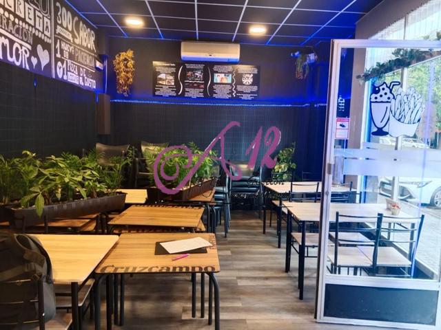 Hamburguesería en traspaso en Patraix photo 0