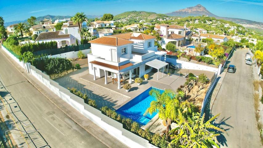 Casa En venta en Calle Francis Bacon, Cap Martí - Pinomar, Jávea-xàbia photo 0