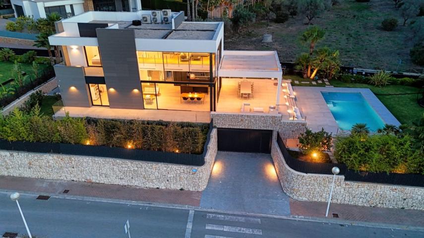 Casa En venta en Calle De L'Arborcer, Cap Martí - Pinomar, Jávea-xàbia photo 0