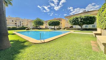 Piso En venta en Calle Gèvova, Montañar-El Arenal, Jávea-xàbia photo 0