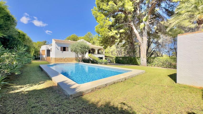 Casa En venta en Calle De La Orquídea, Cap Martí - Pinomar, Jávea-xàbia photo 0