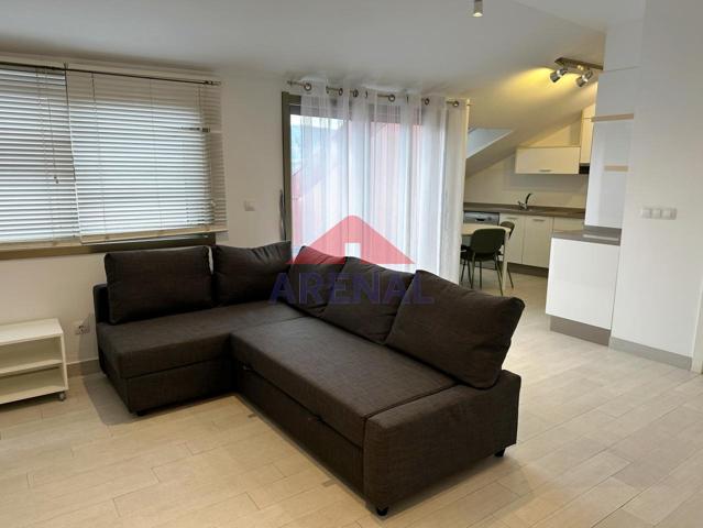 PISO 2 DORM 2 BAÑOS TERRAZA CON VISTAS Y GARAJE. CABANAS photo 0