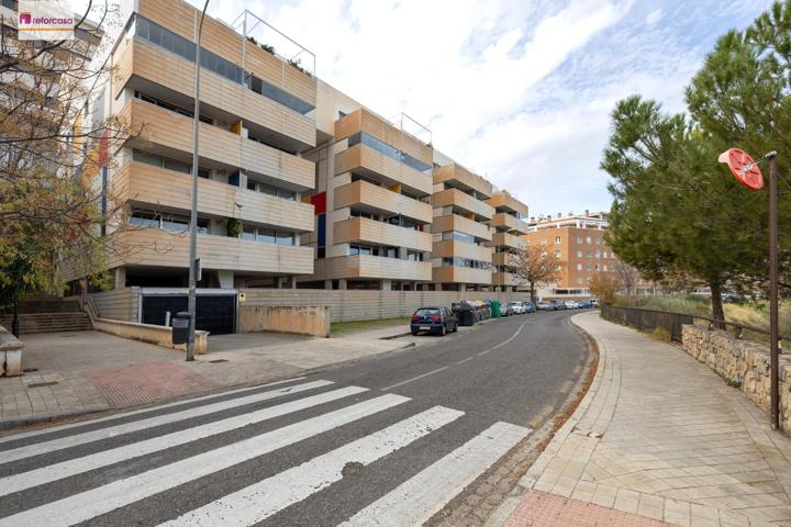 Piso en Serrallo, calle Aconcagua. Vivienda del 2007, situada en 2ª planta, con vistas despejadas photo 0