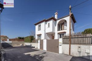 Chalet en Ogijares photo 0