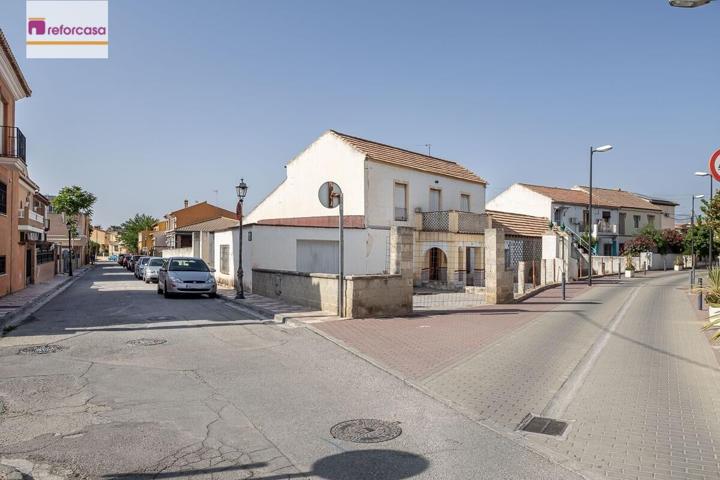 🏡 Villa con gran potencial en el centro de Ambroz – Parcela de 1.000 m² | 400 m² construidos 🏡 photo 0