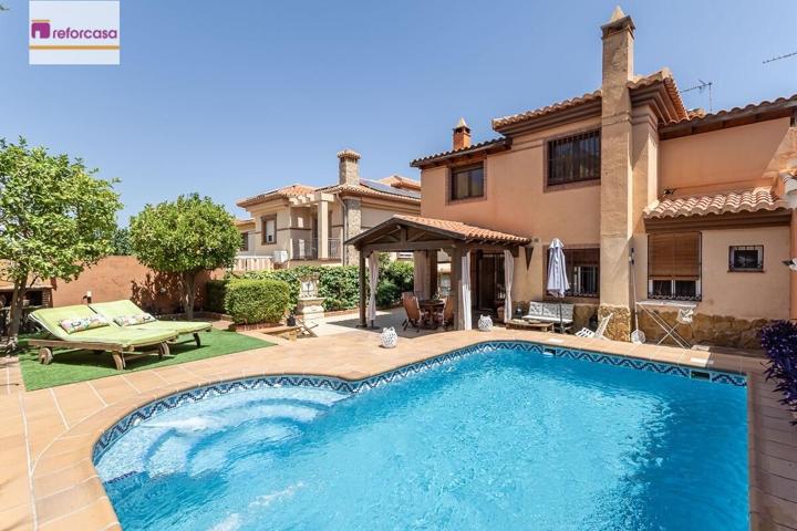 PRECIOSA CASA EN LA ZUBIA photo 0