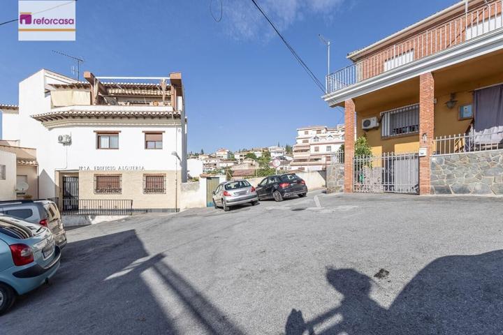 Gran piso en el centro del Barrio de Monachil photo 0