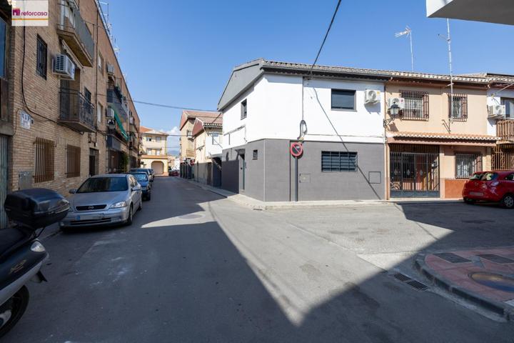VIVIENDA TOTALMENTE REFORMADA EN EL CENTRO DE ARMILLA, LISTA PARA ENTRAR A VIVIR. photo 0