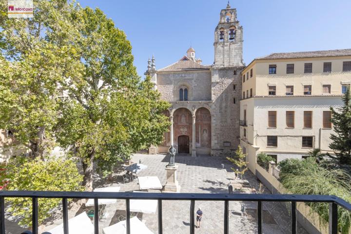 ¡CASA CON ENCANTO Y VISTAS EN PLENA PLAZA DE SANTO DOMINGO... EN EL EMBLEMÁTICO BARRIO DEL REALEJO! photo 0