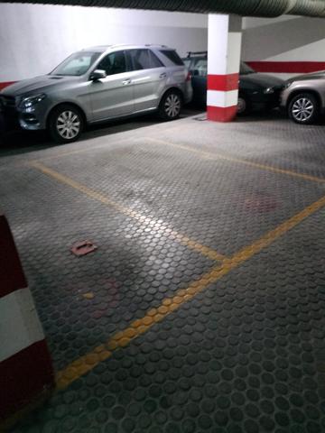 Cochera Amplia para Alquilar en Arabial - Ideal para Vehículos Medianos y Grandes 🚗 photo 0