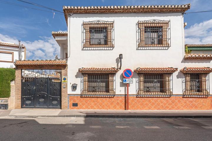 Unifamiliar En venta en Centro Ogíjares, Ogijares photo 0