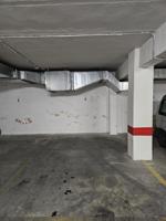 Plaza de aparcamiento en Arabial photo 0