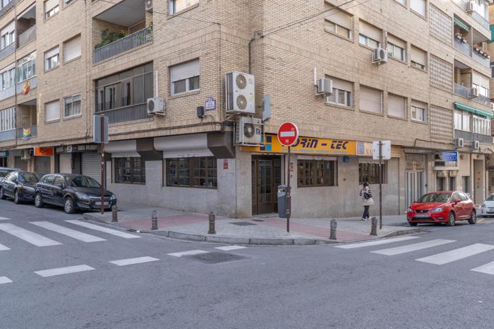 LOCAL COMERCIAL EN -GRANADA photo 0