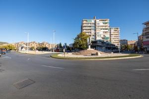 Local comercial en magnifica ubicación. Jardin de la Reina photo 0