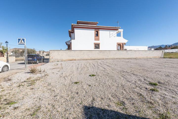 Parcela en esquina en Ogíjares photo 0