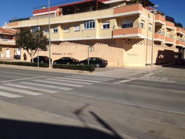 AMPLIO LOCAL COMERCIAL EN PILAR DE LA HORADADA photo 0