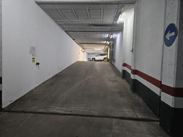 Parking En venta en Los Bermejales, Sevilla photo 0