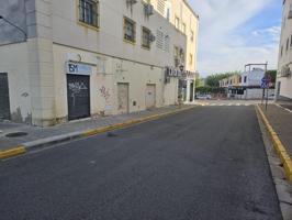 Local en venta en Montequinto photo 0