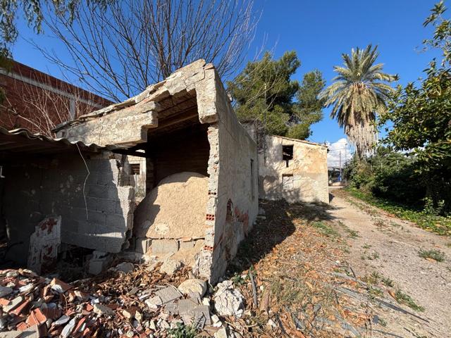 Casa antigüa con parcela en Casillas photo 0